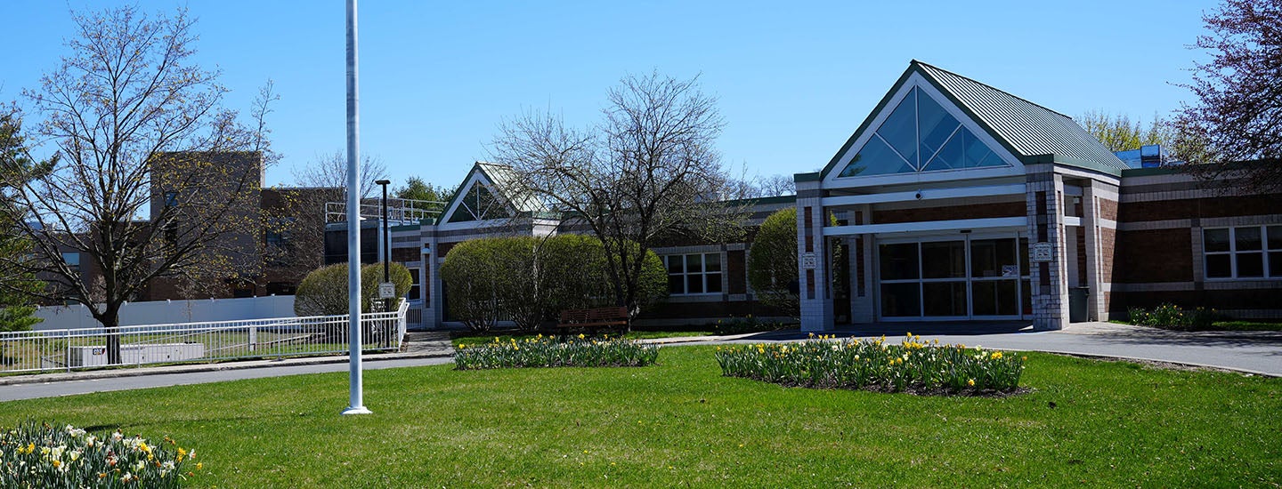Schuyler Ridge Residential Healthcare Hero Image