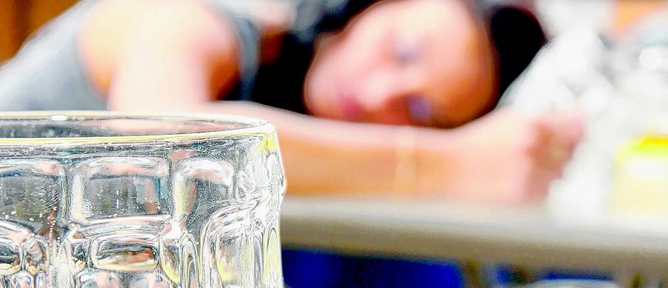 college binge drinking