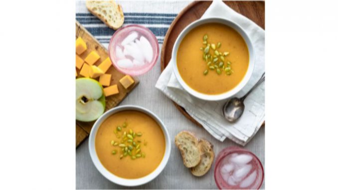 Slow-Cooker Vegan Butternut Squash Soup with Apple