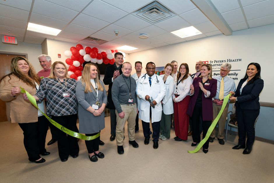 Family Medicine Latham Ribbon Cutting